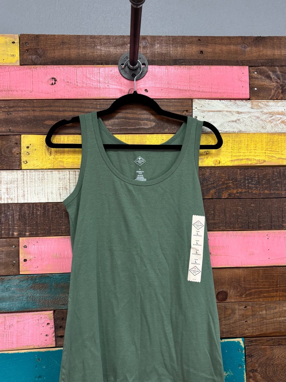 St. John's Bay Olive Green Scoop Neck Tank Top